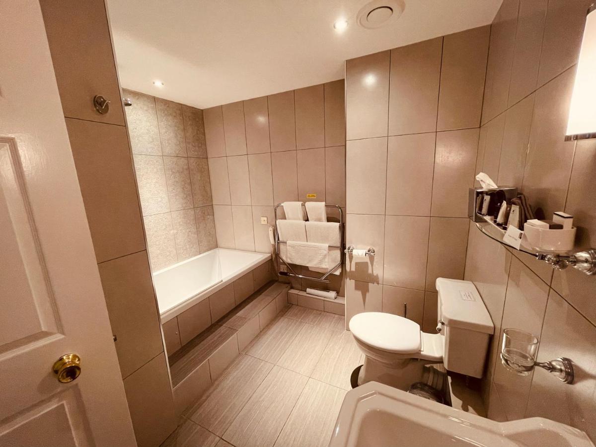Nuthurst Grange Country House Hotel & Restaurant 솔리헐 외부 사진