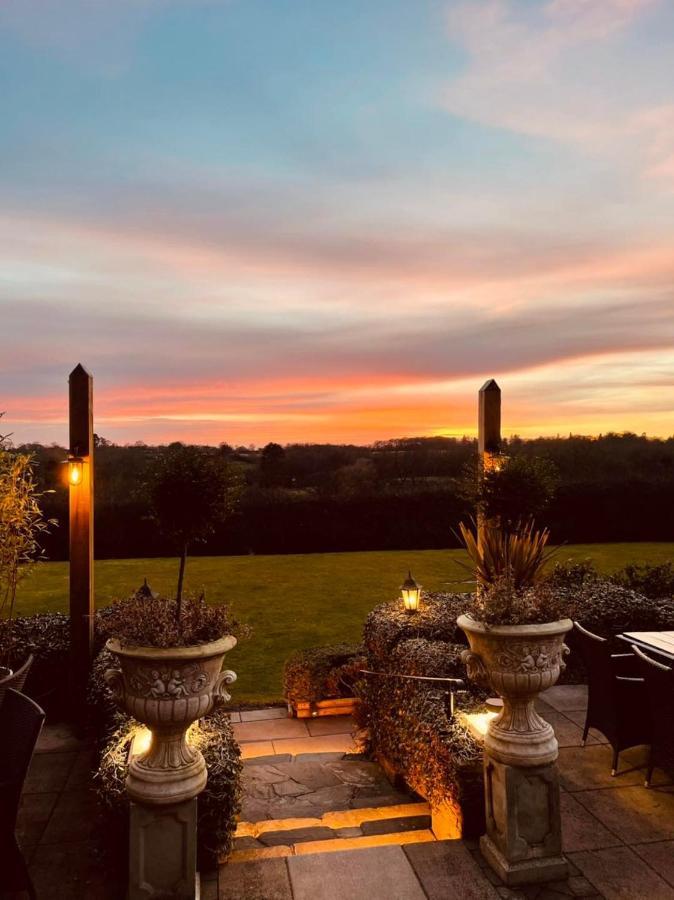 Nuthurst Grange Country House Hotel & Restaurant 솔리헐 외부 사진